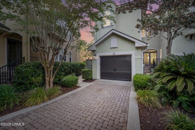 /international/us/25-seagrass-landing-court-hilton-head-island-sc-110107850406/