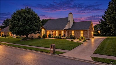 /international/us/2415-lakewood-boulevard-jeffersonville-in-110120465313/