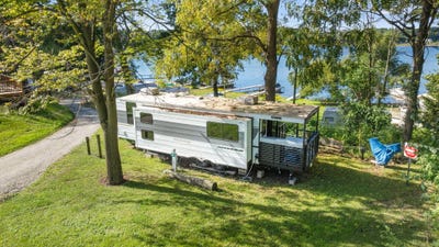 /international/us/12337-bair-lake-street-jones-mi-110120018618/