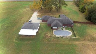 /international/us/5121-e-state-hwy-22-paris-ar-110098851384/