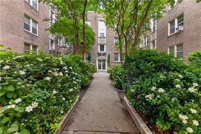 /international/us/940-gates-avenue-norfolk-va-110108107883/