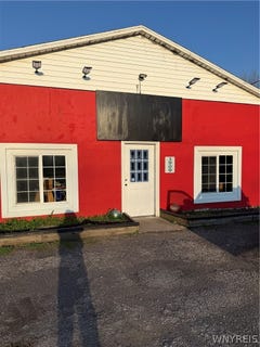/international/us/3909-creek-road-youngstown-ny-110108852045/