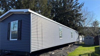 /international/us/2354-state-route-26-lot-80-maine-ny-110104240272/