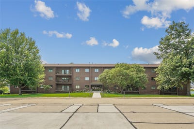 /international/us/2005-spring-street-unit-u107-grinnell-ia-110101343632/