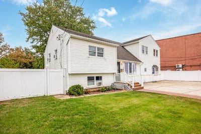 /international/us/204-bayside-avenue-oceanside-ny-110110390932/