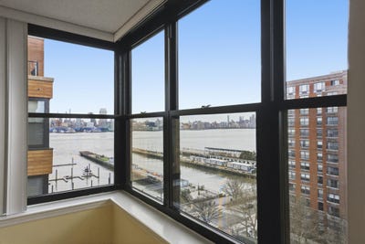 /international/us/2-constitution-ct-1008-hoboken-nj-110108090412/