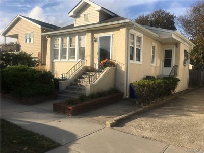 /international/us/517-e-market-street-long-beach-ny-110107303422/