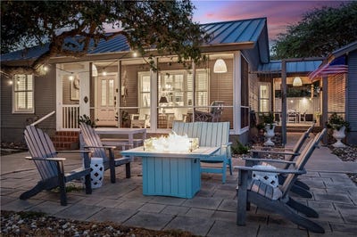 /international/us/1302-e-cedar-street-rockport-tx-110108503328/