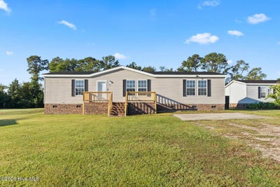/international/us/118-cypress-knee-drive-richlands-nc-110120621713/