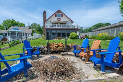 /international/us/5791-beech-street-coloma-mi-110109207004/