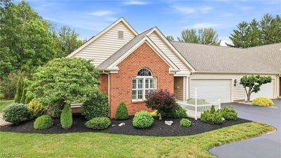/international/us/149-village-court-columbiana-oh-110108824106/