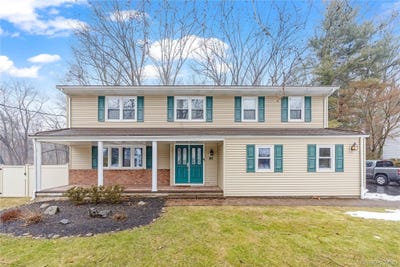 /international/us/83-newport-avenue-tappan-ny-110106340933/