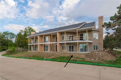 /international/us/2781-whispering-shores-drive-vermilion-oh-110119994549/