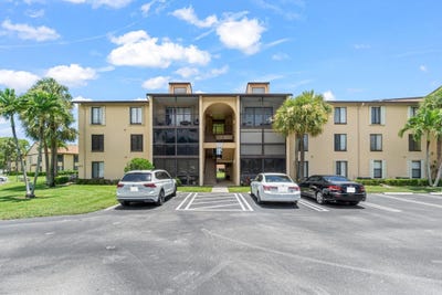 /international/us/811-sky-pine-way-greenacres-fl-110100871882/
