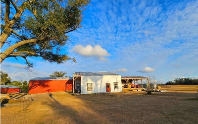 /international/us/16418-221st-road-live-oak-fl-110105906905/