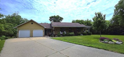 /international/us/6393-nw-52nd-ct-johnston-ia-110108408855/