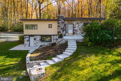 /international/us/3211-pricetown-road-fleetwood-pa-110107728656/