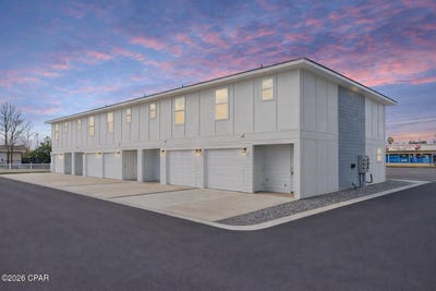 /international/us/6734-cherry-street-callaway-fl-110105425328/