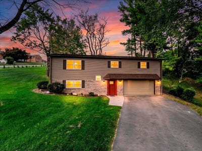/international/us/95-sara-street-christiansburg-va-110120089839/