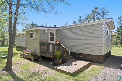 /international/us/14387-s-mccumber-rd-gordon-wi-110108378632/