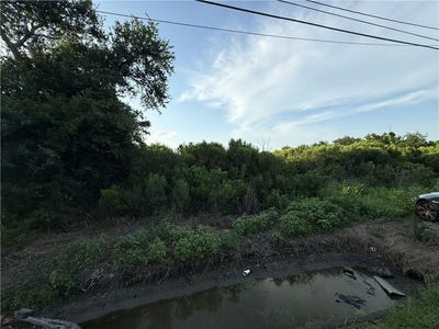/international/us/647-florissant-highway-lot-la-110120762058/