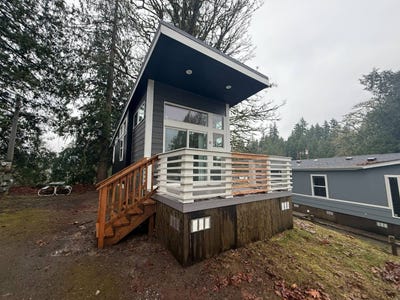 /international/us/6116-kitsap-way-bremerton-wa-110105712324/