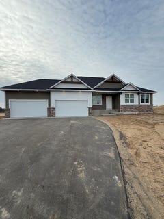 /international/us/3712-royal-lytham-court-brainerd-mn-110107465073/