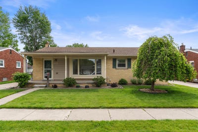 /international/us/3233-grange-road-trenton-mi-110108354004/
