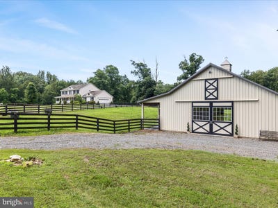 /international/us/48-maddox-lane-amissville-va-110100188621/