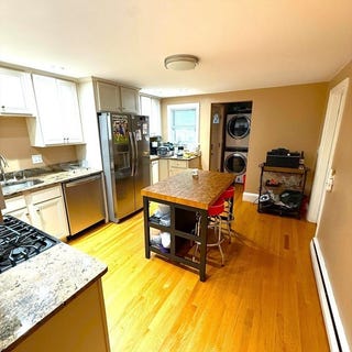 /international/us/160-l-st-boston-ma-110108473846/