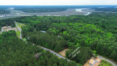 /international/us/177-founders-oak-way-yemassee-sc-110099399437/