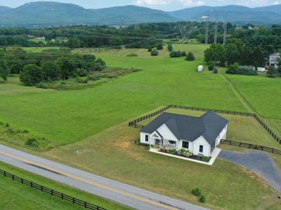 /international/us/643-cattle-scales-rd-waynesboro-va-110105955818/
