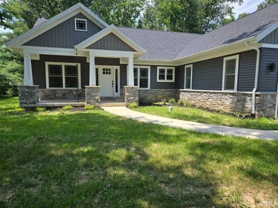 /international/us/55521-riverview-manor-drive-elkhart-in-110101138588/