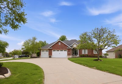 /international/us/4408-n-17th-street-carter-lake-ia-110107822432/
