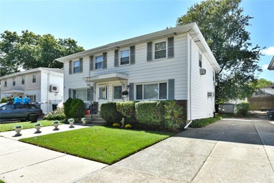 /international/us/64-50-217th-street-oakland-gardens-ny-110098449600/