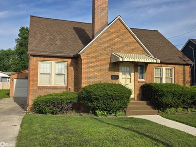 /international/us/1022-n-monroe-avenue-mason-city-ia-110100754698/