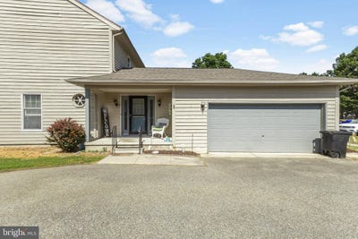 /international/us/20-crossgate-drive-seaford-de-110108120875/