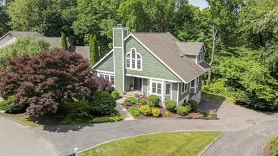 /international/us/40-nottingham-way-mahopac-ny-110108722668/