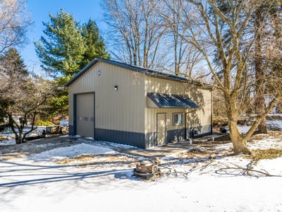 /international/us/439-9th-street-manistee-mi-110103354369/