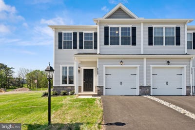 /international/us/3700-castle-drive-dover-pa-110098584601/