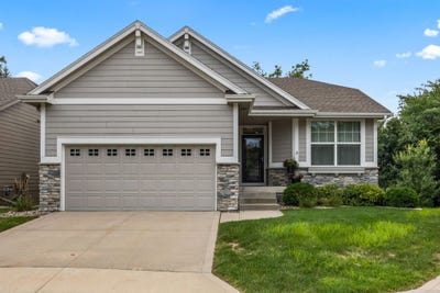 /international/us/637-eagle-way-polk-city-ia-110109931488/