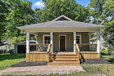 /international/us/226-s-barker-street-new-buffalo-mi-110108709883/