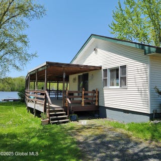 /international/us/65-marcellus-lane-easton-ny-110100099861/