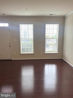 /international/us/9138-ruby-lockhart-boulevard-lanham-md-110099140363/
