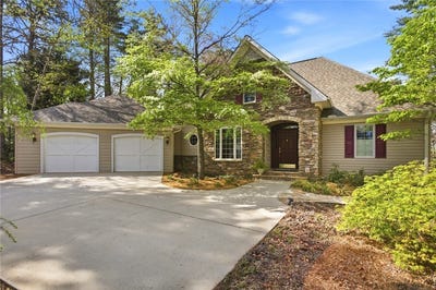 /international/us/234-bay-view-drive-salem-sc-110107440817/