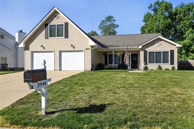 /international/us/3944-st-erics-turn-williamsburg-va-110108301260/