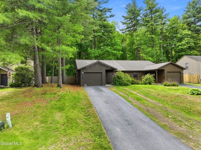/international/us/268-thimbleberry-road-ballston-spa-ny-110108470084/