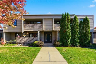 /international/us/1036-prairie-meadow-court-waterloo-ia-110103204928/