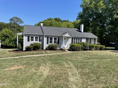 /international/us/305-laurel-hill-drive-burlington-nc-110108612239/