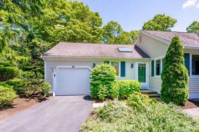/international/us/37-pine-hill-boulevard-mashpee-ma-110106617018/